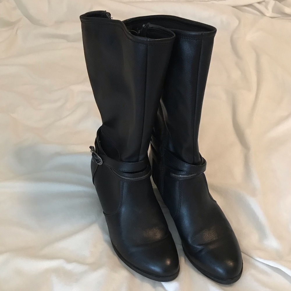 Bare Trap Abilene Heeled Black Side Zipper Boots Sz 9.5M Round Toe Comfort Glam